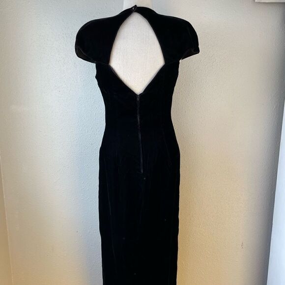 Vintage Roberta Womens Black Velour Evening Dress with Open Back Size 13-14 - Picture 4 of 8